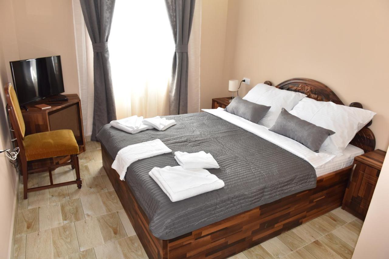 Hotel "Vir" Velika Plana Dış mekan fotoğraf