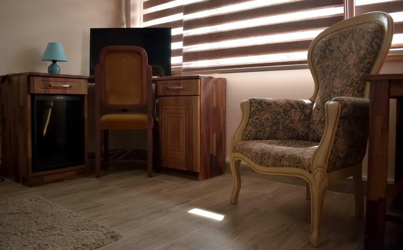 Hotel "Vir" Velika Plana Dış mekan fotoğraf